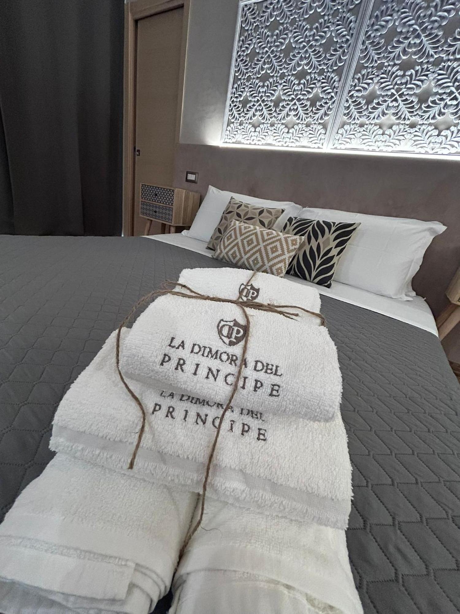 La Dimora Del Principe-Piano Terra Bed & Breakfast Трани Екстериор снимка