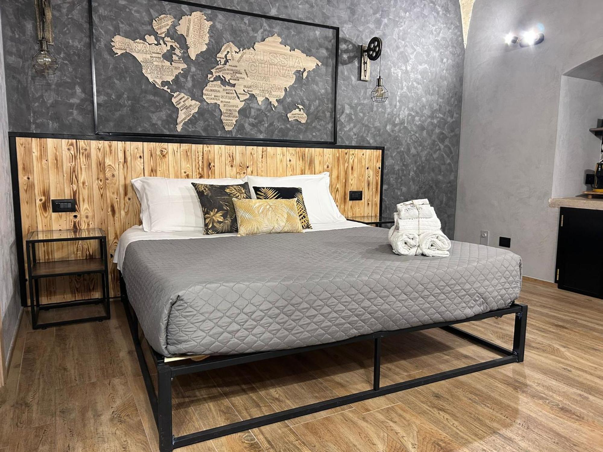La Dimora Del Principe-Piano Terra Bed & Breakfast Трани Екстериор снимка